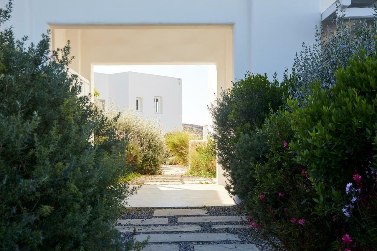 Milos Breeze Boutique Hotel Pollonia Exterior photo